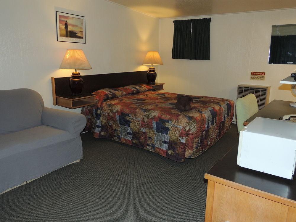 100 Mile Motel & Rv Park 100 Mile House Extérieur photo