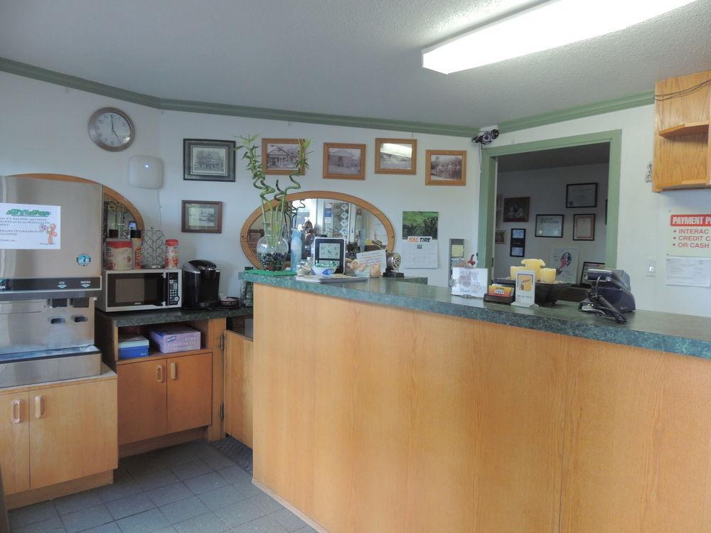100 Mile Motel & Rv Park 100 Mile House Extérieur photo